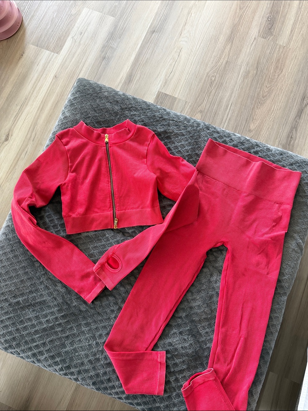 Daisy Bright Red Ribbed Top